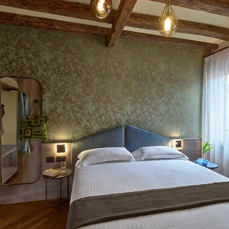 Residenza Favaro Otel *