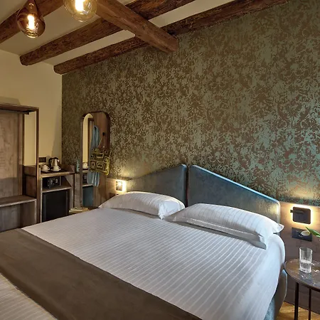 Residenza Favaro Szálloda *