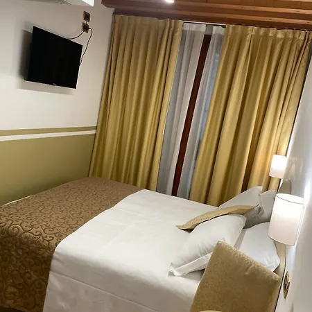 Residenza Favaro فندق البندقية